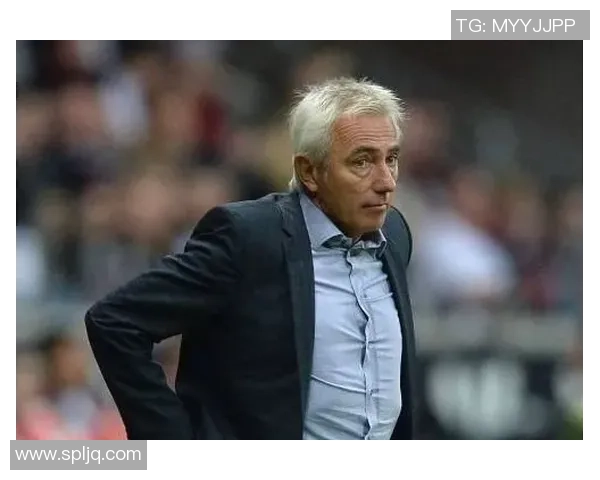 弗约尼尔与凯夫拉维克的精彩对决揭示足球战术与团队协作的魅力