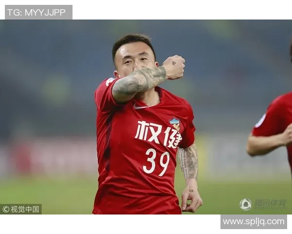 天津权健与全北现代下半场精彩对决回顾与分析